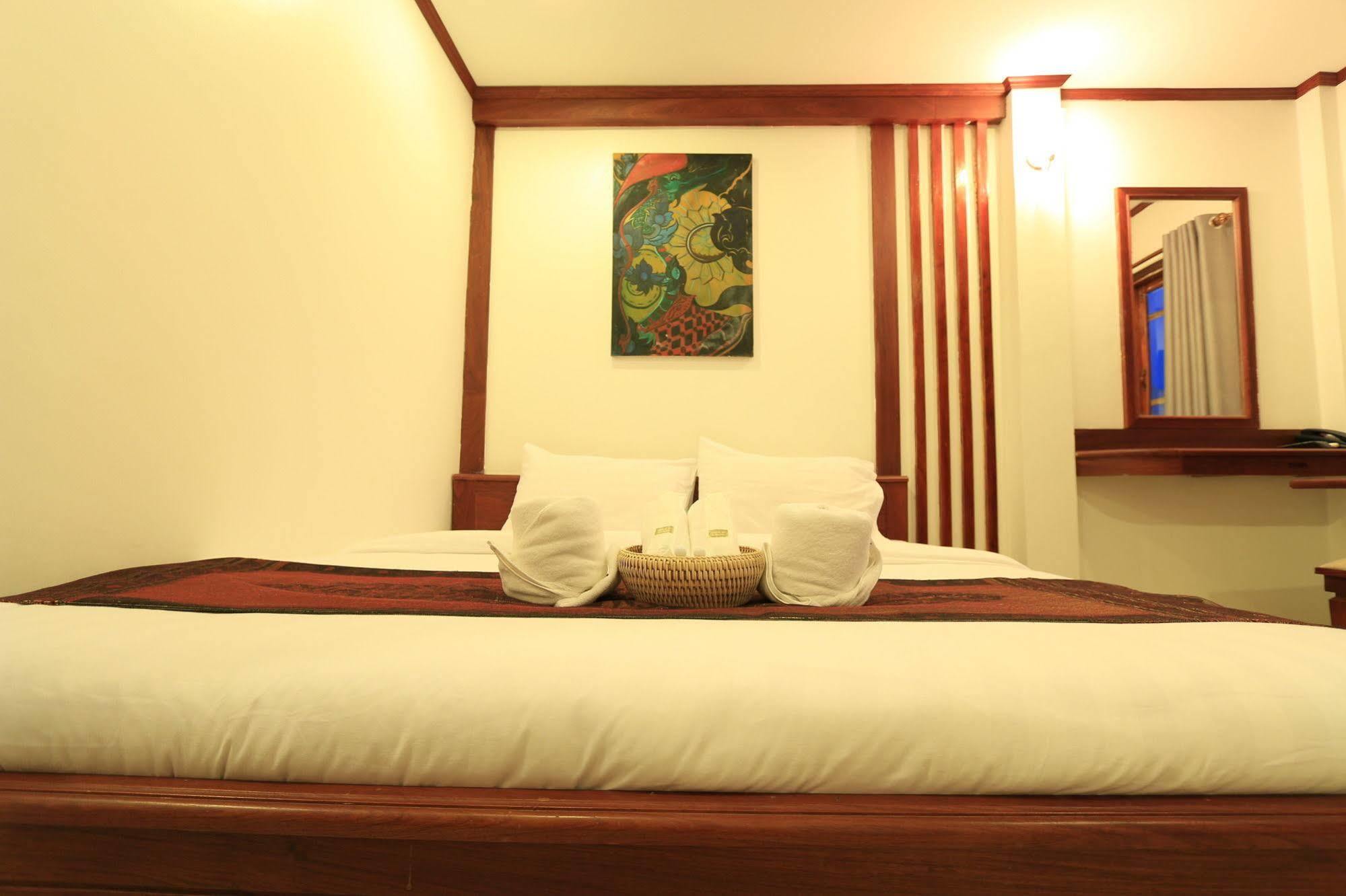 Lao Silk Hotel Ban Nongdouang Esterno foto