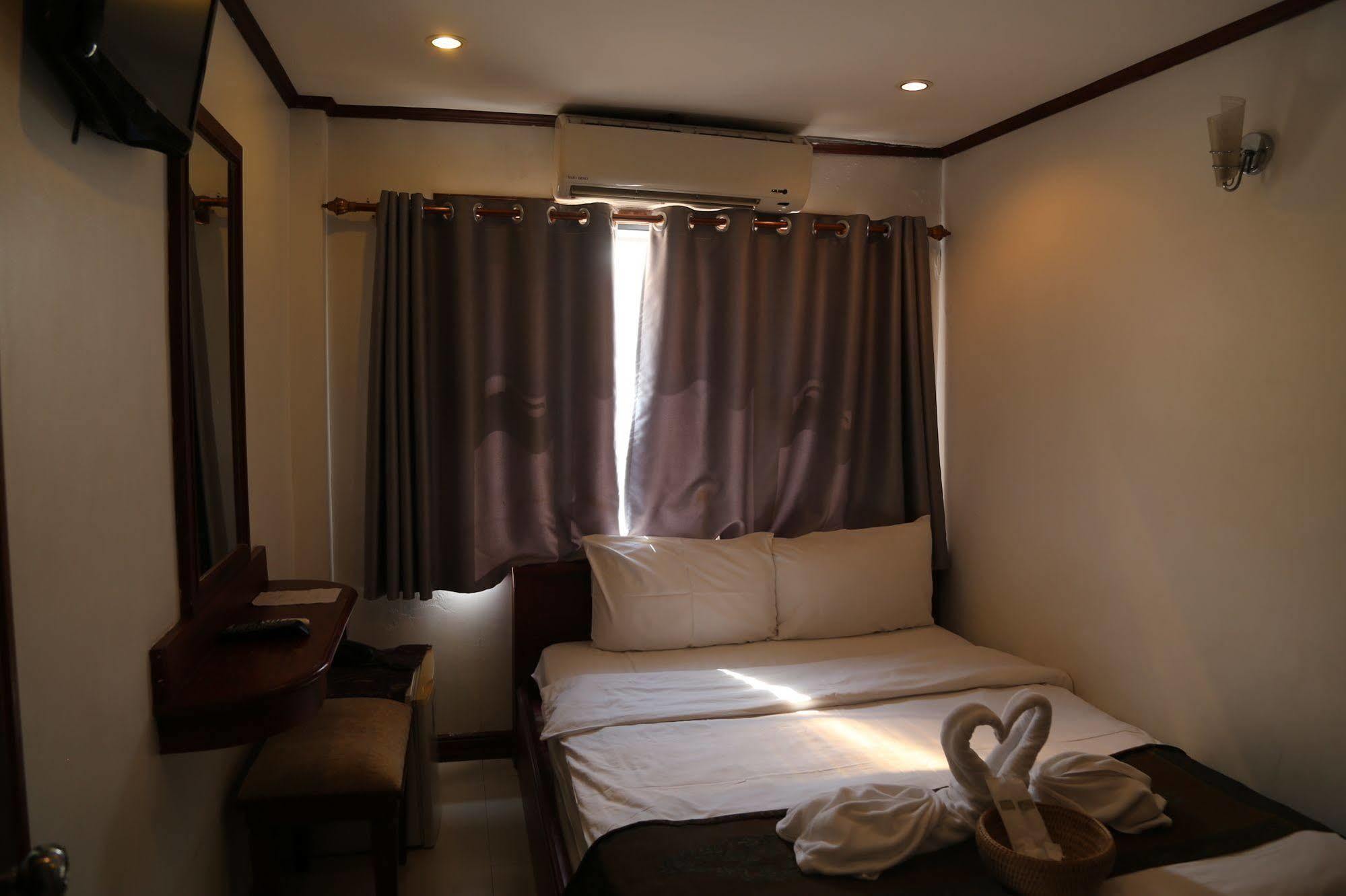 Lao Silk Hotel Ban Nongdouang Esterno foto