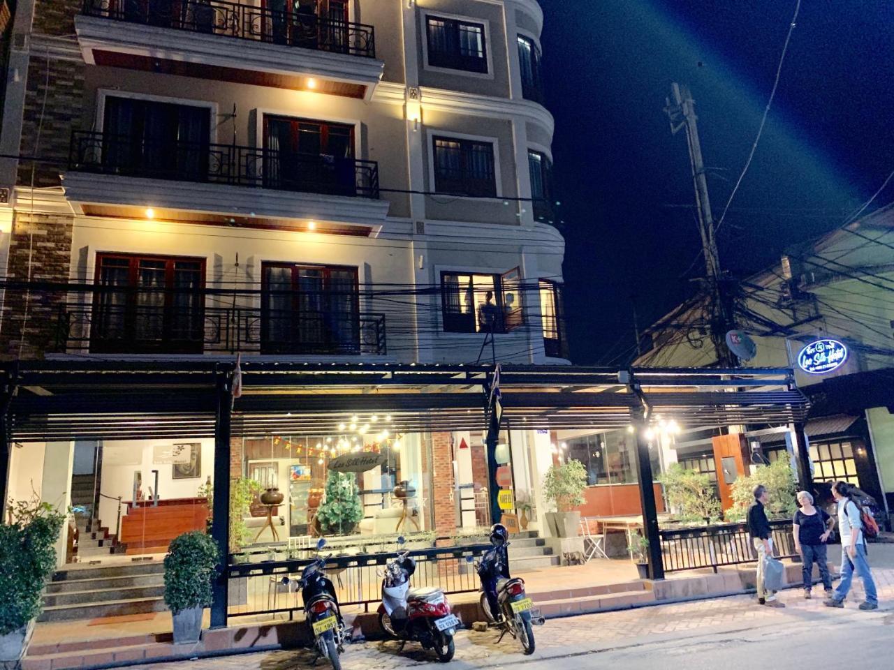 Lao Silk Hotel Ban Nongdouang Esterno foto