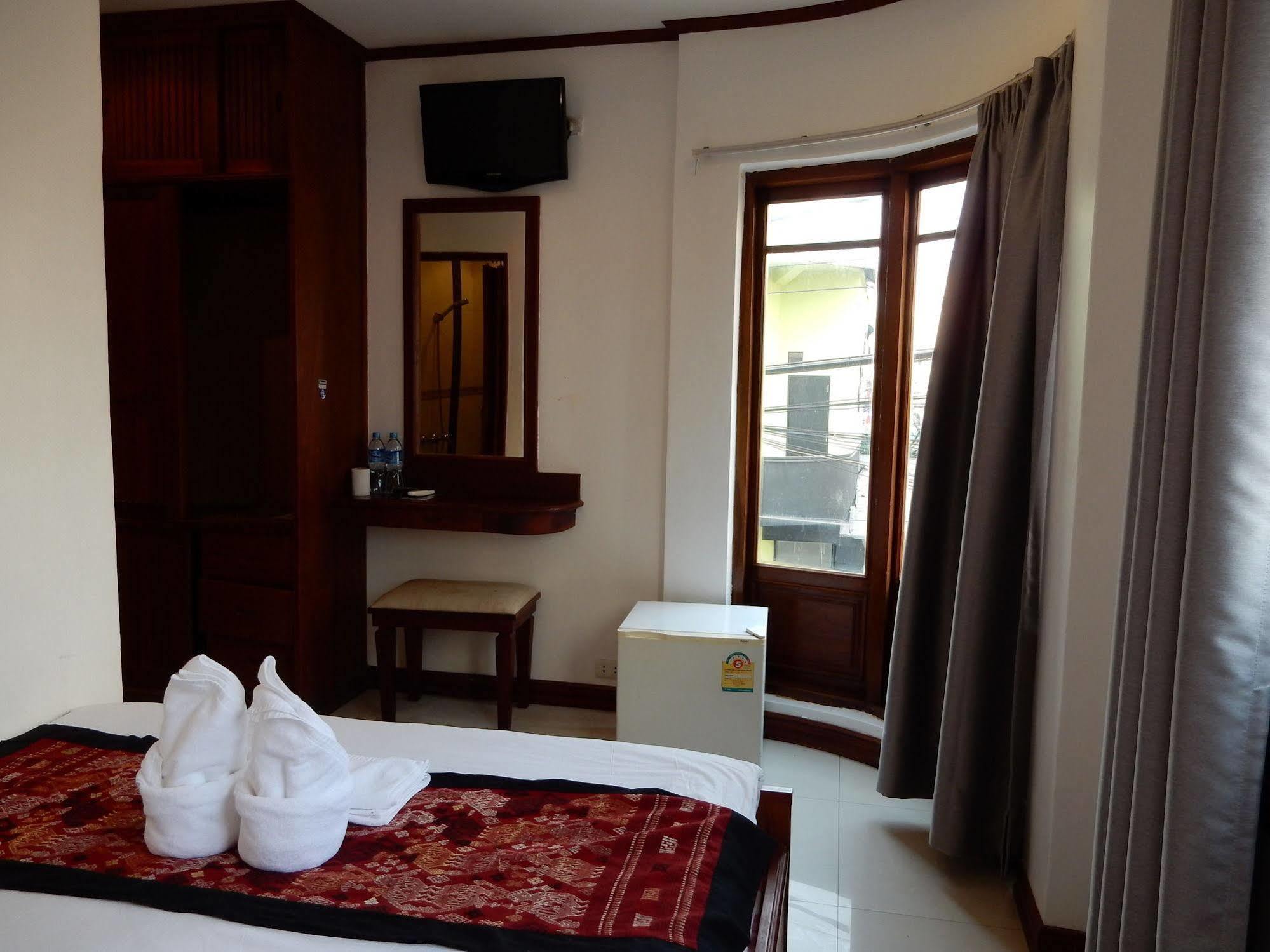 Lao Silk Hotel Ban Nongdouang Esterno foto