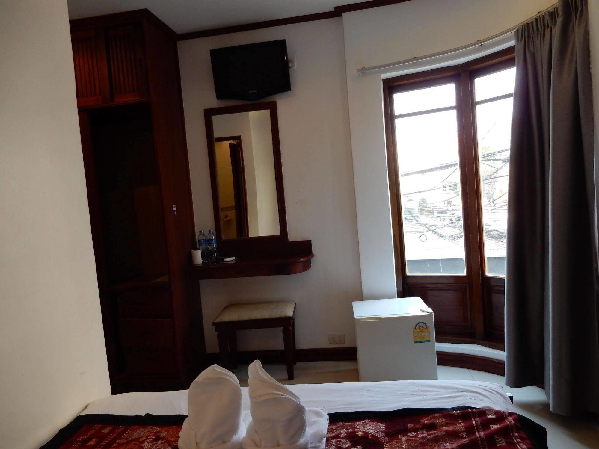 Lao Silk Hotel Ban Nongdouang Esterno foto