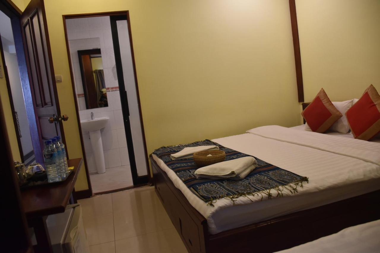 Lao Silk Hotel Ban Nongdouang Esterno foto